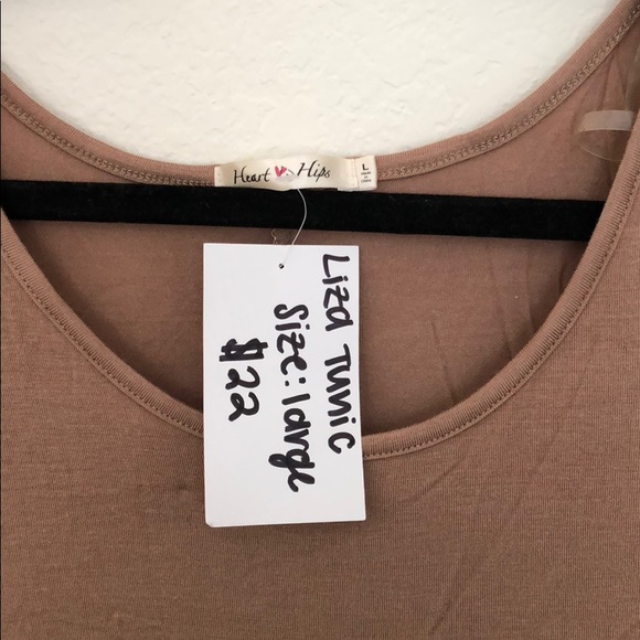 Tunic - Picture 3 of 4